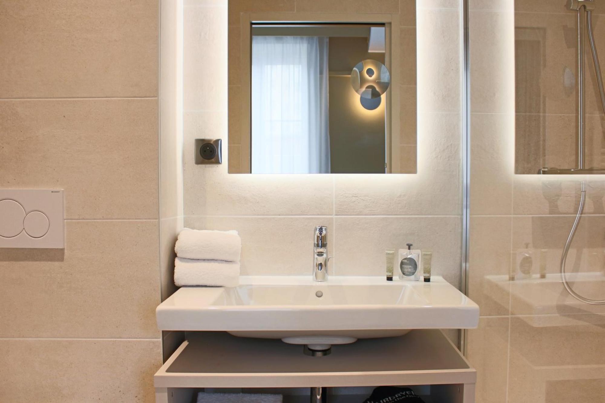 Brit Hotel Limoges Centre Gare Exterior foto